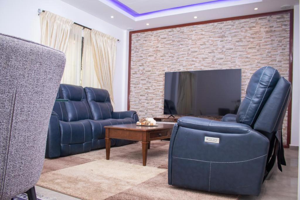 Luxury Suites Chester One Dakar Esterno foto