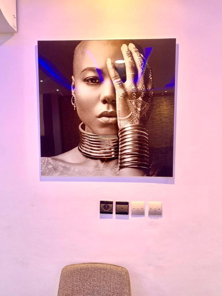 Luxury Suites Chester One Dakar Esterno foto